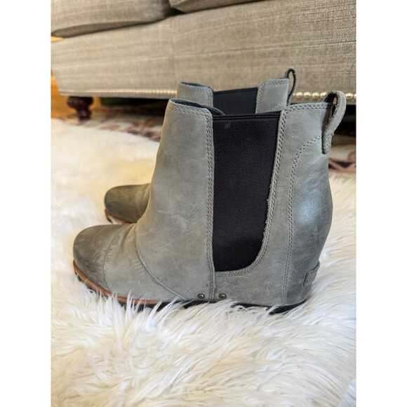 Sorel Boots - Picture 1 of 7